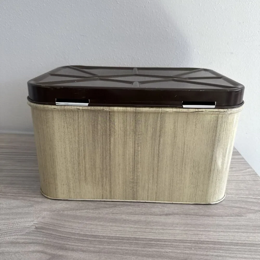 Cheinco‎ Tin Bread Box Vintage Storage Made In USA Tan/Brown